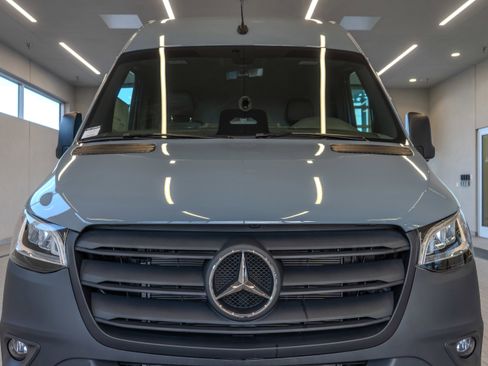 New 2025 Mercedes-Benz Sprinter 2500 image 22