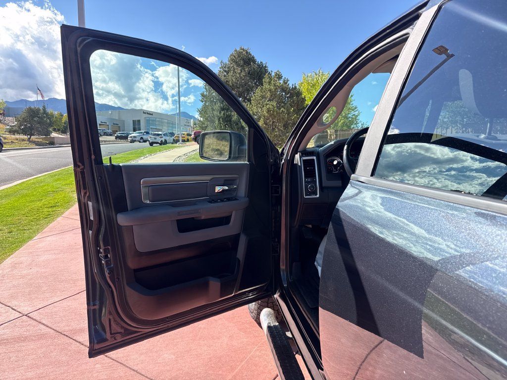 Used 2017 RAM 1500 Big Horn AWD/4WD image 9