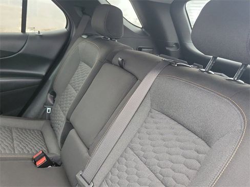Used 2021 Chevrolet Equinox LT image 31