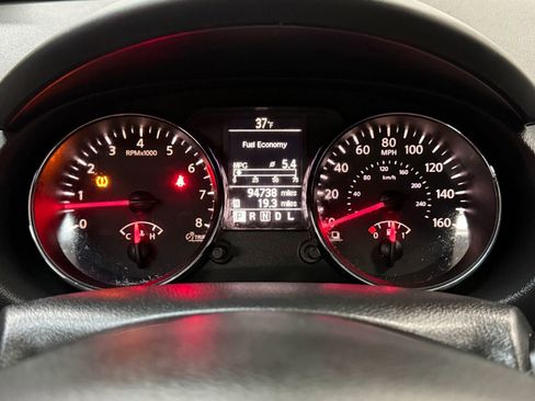 Used 2011 Nissan Rogue SV image 30