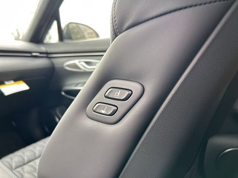 Certified 2025 Genesis GV70 3.5T Sport w/ Sport Prestige Package image 15