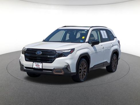 Used 2025 Subaru Forester Sport AWD/4WD image 3