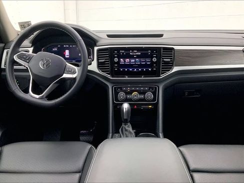 Used 2023 Volkswagen Atlas SE AWD/4WD image 12