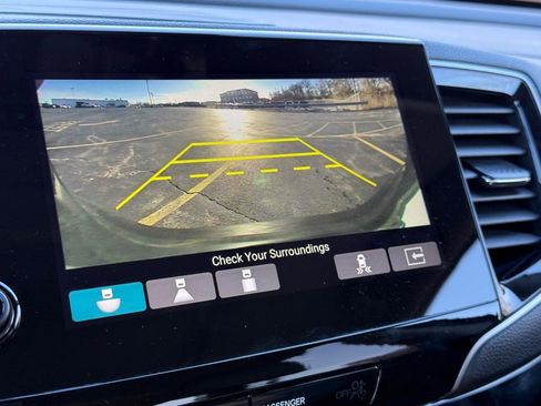 Certified 2022 Honda Pilot Touring image 24