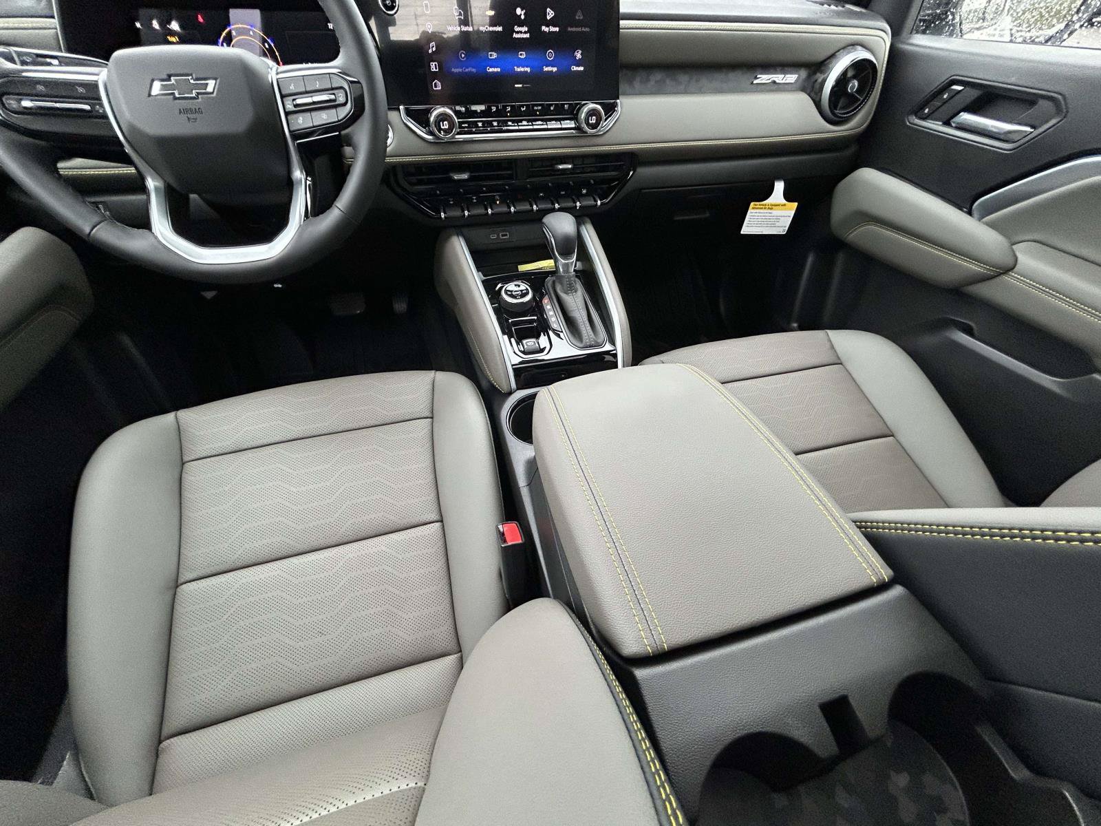 New 2026 Chevrolet Colorado ZR2 w/ Technology Package AWD/4WD image 15