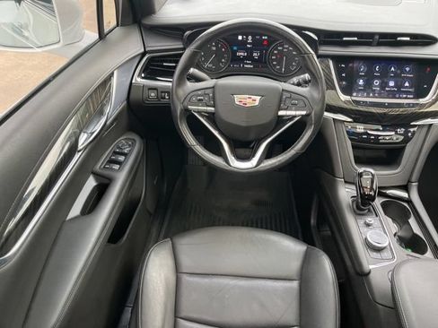 Used 2020 Cadillac XT6 Premium Luxury FWD image 39