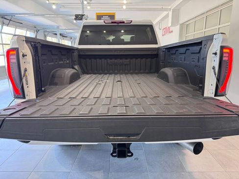 Certified 2025 GMC Sierra 2500 AT4 AWD/4WD image 6