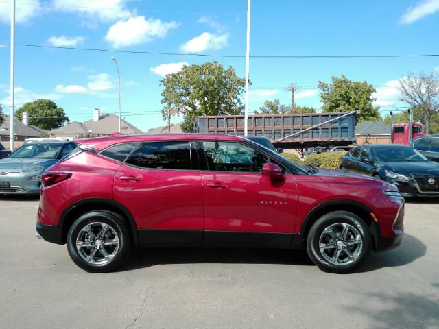 Used 2026 Chevrolet Blazer LT FWD image 5