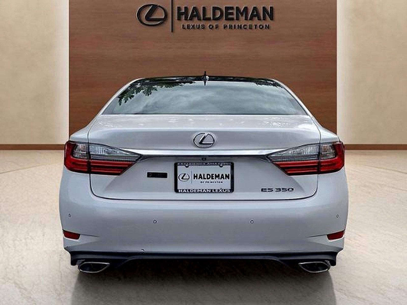 Used 2017 Lexus ES 350 FWD image 5