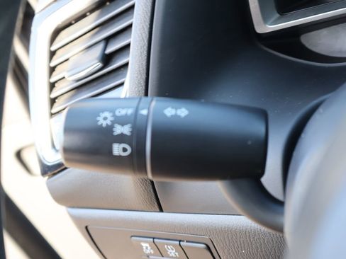 Used 2014 MAZDA MAZDA3 i Sport image 29