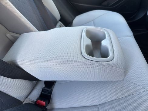 Used 2020 Toyota Corolla LE image 23