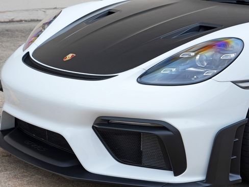 Used 2024 Porsche 718 Cayman GT4 RS w/ Weissach Package RWD image 60