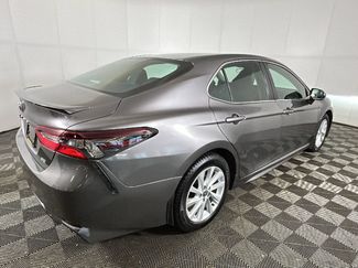 Used 2024 Toyota Camry SE FWD video 2