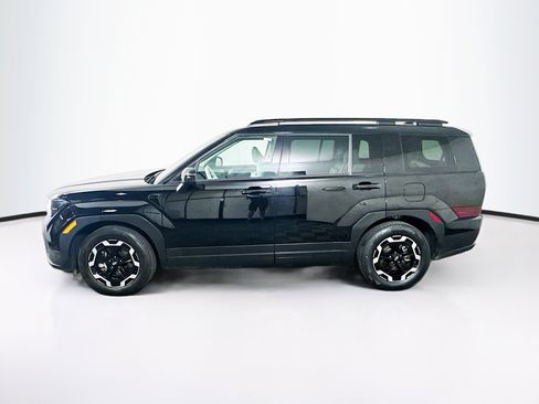 Used 2025 Hyundai Santa Fe SEL FWD image 4