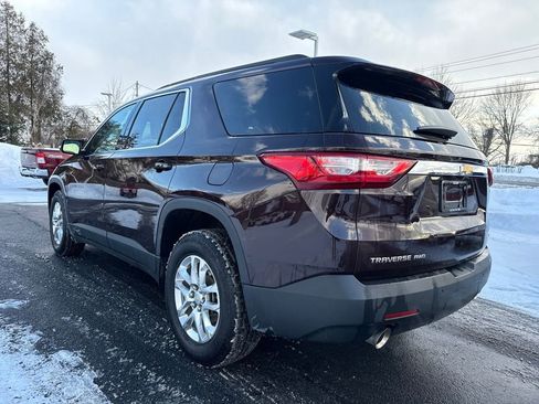 Used 2020 Chevrolet Traverse LT image 6