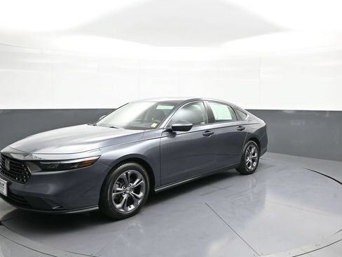 Certified 2023 Honda Accord EX image 10