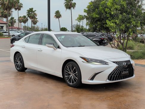 Used 2024 Lexus ES 300h w/ Premium Package FWD image 1