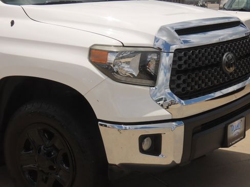 Used 2019 Toyota Tundra SR5 w/ SR5 Upgrade Package RWD image 6