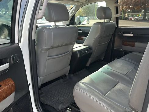 Used 2013 Toyota Tundra Limited w/ Memory Pkg AWD/4WD image 11