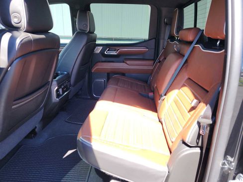 Used 2023 GMC Sierra 1500 Denali Ultimate image 15