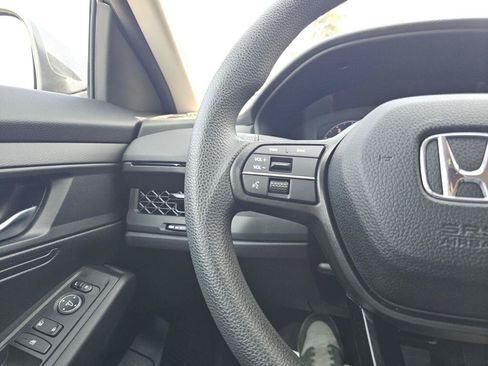 Certified 2023 Honda Accord LX image 32