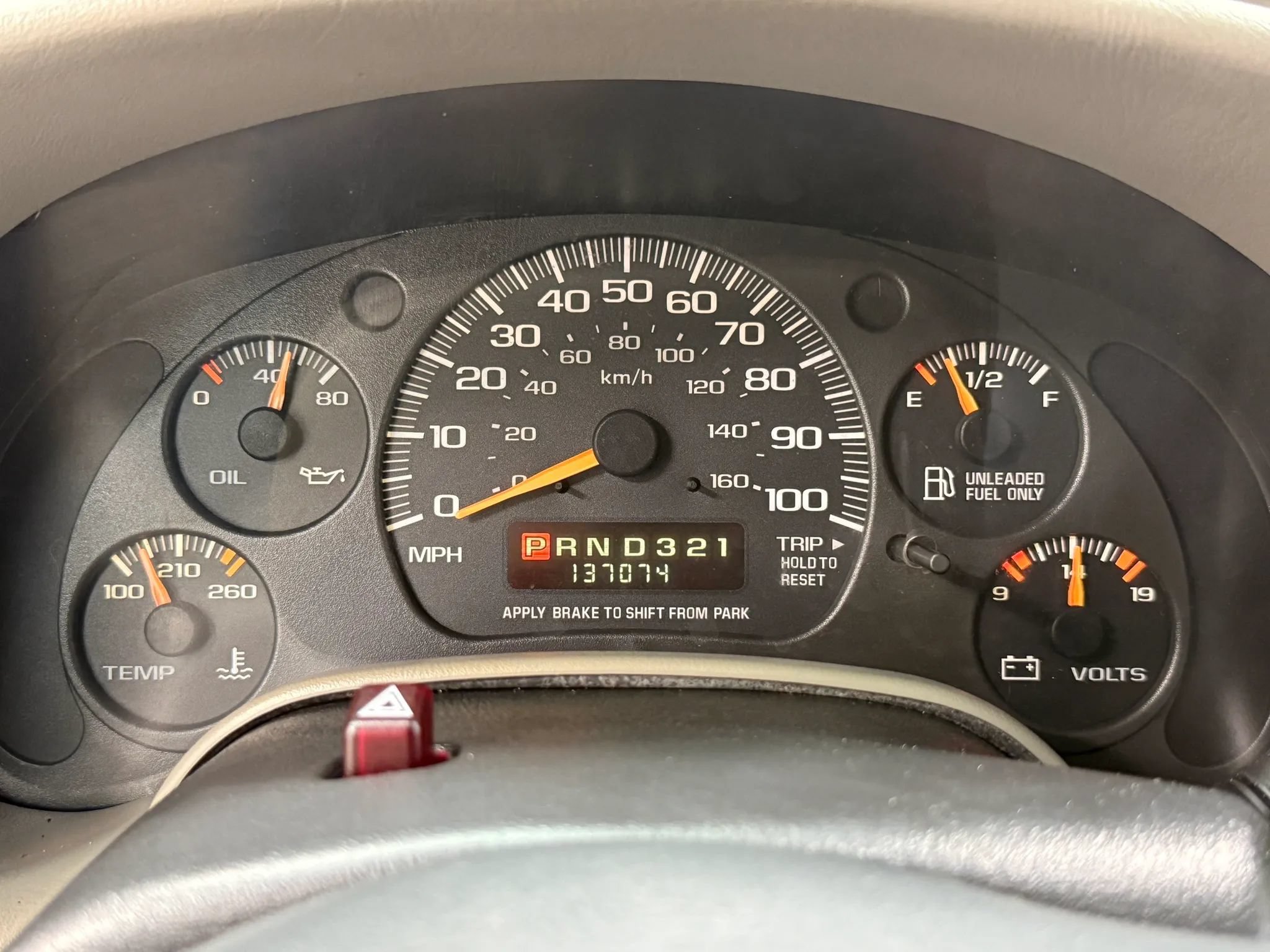 Used 2004 Chevrolet Astro Passenger AWD w/ LS Preferred Equipment Group image 21
