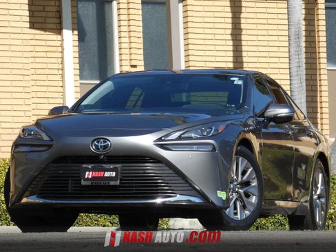 Used 2023 Toyota Mirai w/ Advanced Technology Package RWD image 2