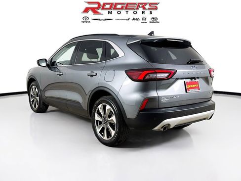 Used 2025 Ford Escape Platinum image 6