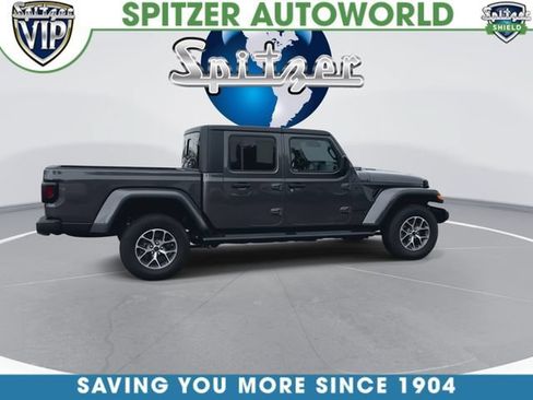 Used 2024 Jeep Gladiator Sport AWD/4WD image 10