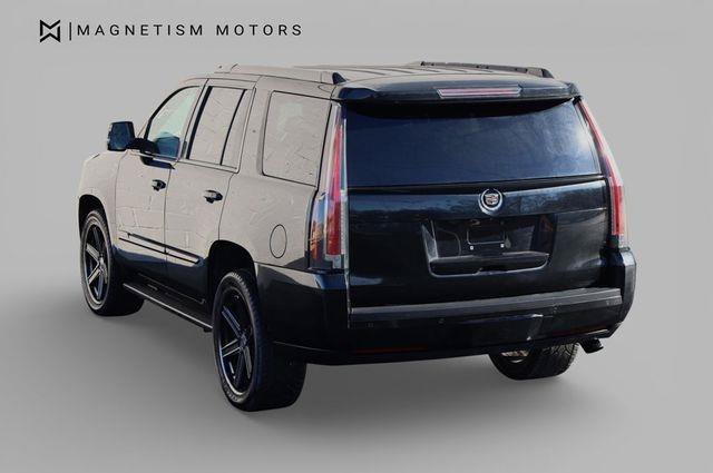 Used 2015 Cadillac Escalade Luxury AWD/4WD image 11