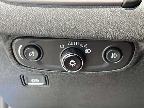 Used 2024 GMC Terrain AT4 AWD/4WD image 19