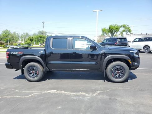 New 2026 Nissan Frontier PRO-4X w/ Pro-4x Convenience Package AWD/4WD image 8
