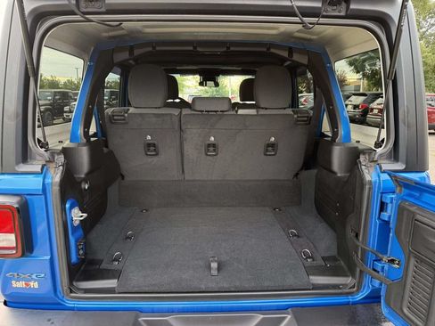 Used 2024 Jeep Wrangler Unlimited AWD/4WD image 34