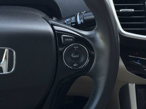 Used 2017 Honda Accord EX-L image 14