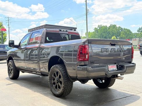 Used 2025 RAM 2500 Laramie AWD/4WD image 5