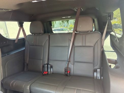 Used 2025 Chevrolet Suburban RST w/ Advanced Technology Package AWD/4WD image 20
