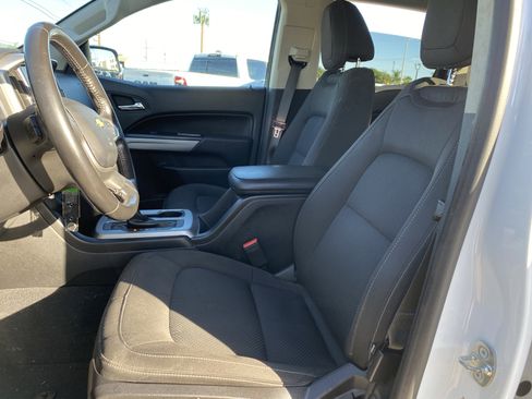 Used 2020 Chevrolet Colorado LT image 12