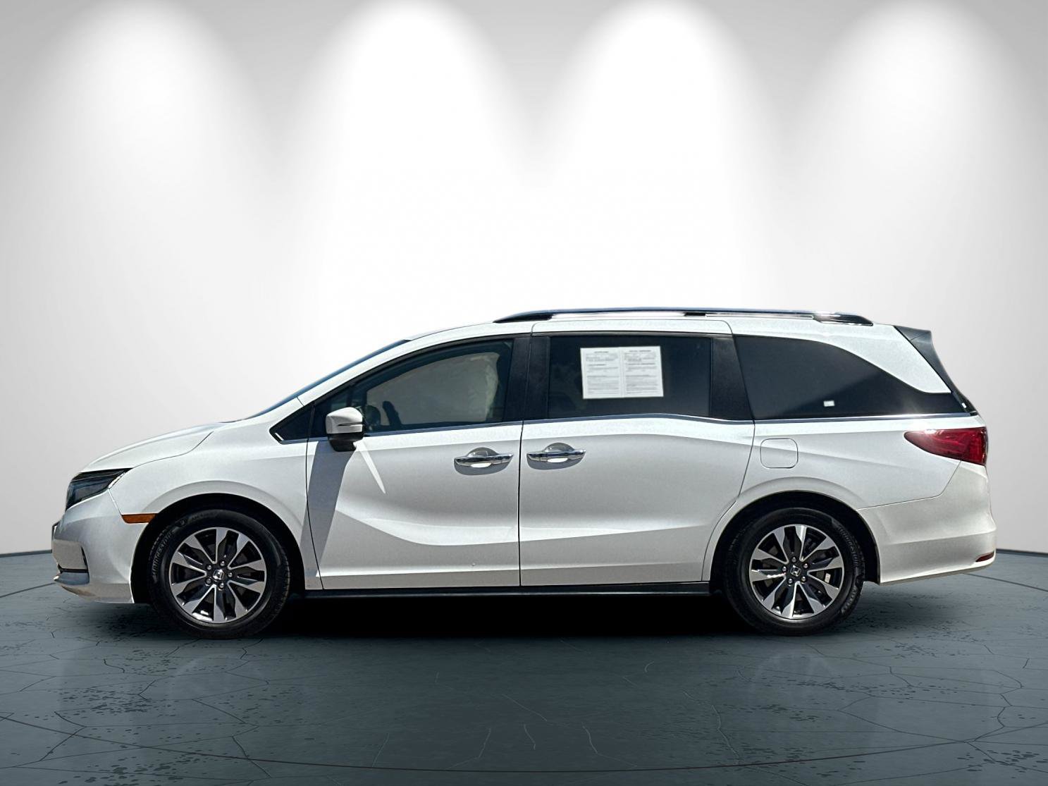 Used 2022 Honda Odyssey EX-L image 7