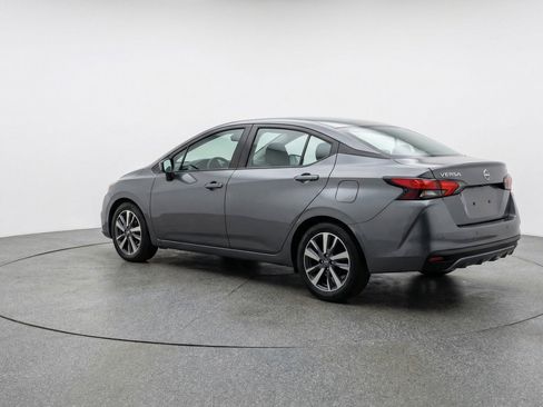 Used 2025 Nissan Versa SV FWD image 6