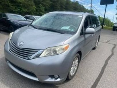 Used 2012 Toyota Sienna XLE