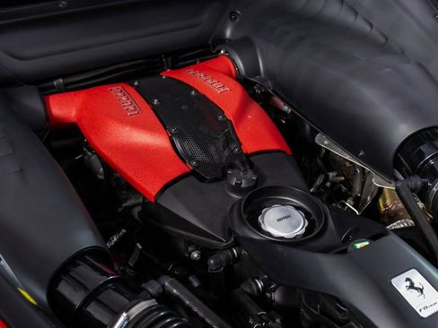 Certified 2022 Ferrari F8 Tributo RWD image 54