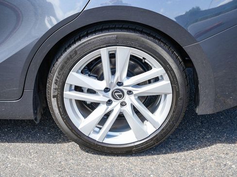 Used 2023 Lexus IS 350 F Sport RWD image 10