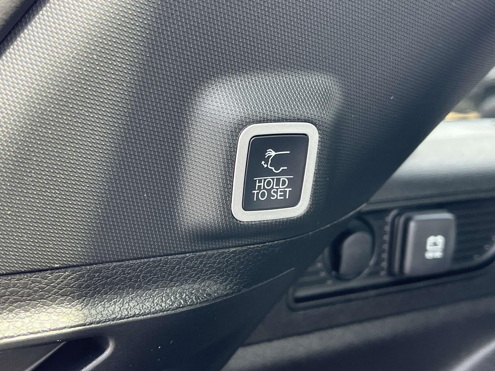 New 2026 Jeep Grand Cherokee Altitude AWD/4WD image 5