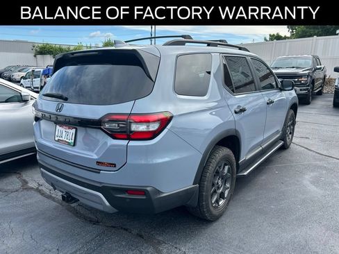 Used 2024 Honda Pilot TrailSport image 4