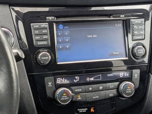 Used 2017 Nissan Rogue SL w/ SL Premium Package image 19