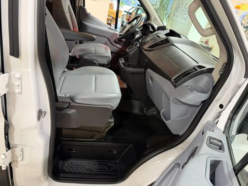 Used 2019 Ford Transit 150 XL RWD image 38