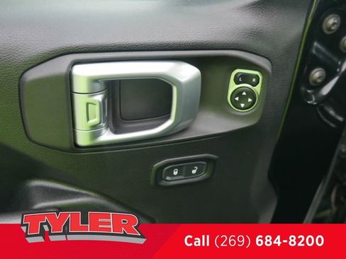 Used 2021 Jeep Wrangler Sport AWD/4WD image 16