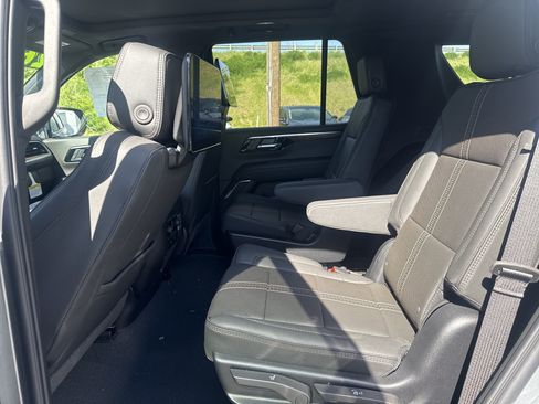 New 2026 Chevrolet Tahoe High Country AWD/4WD image 12