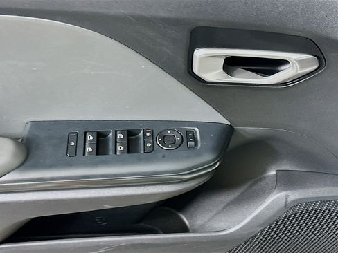 Used 2025 Kia K4 LXS image 15