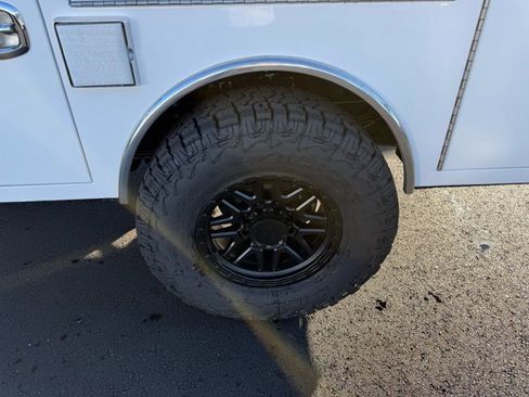 New 2026 Ford F350 XLT w/ FX4 Off-Road Package image 24